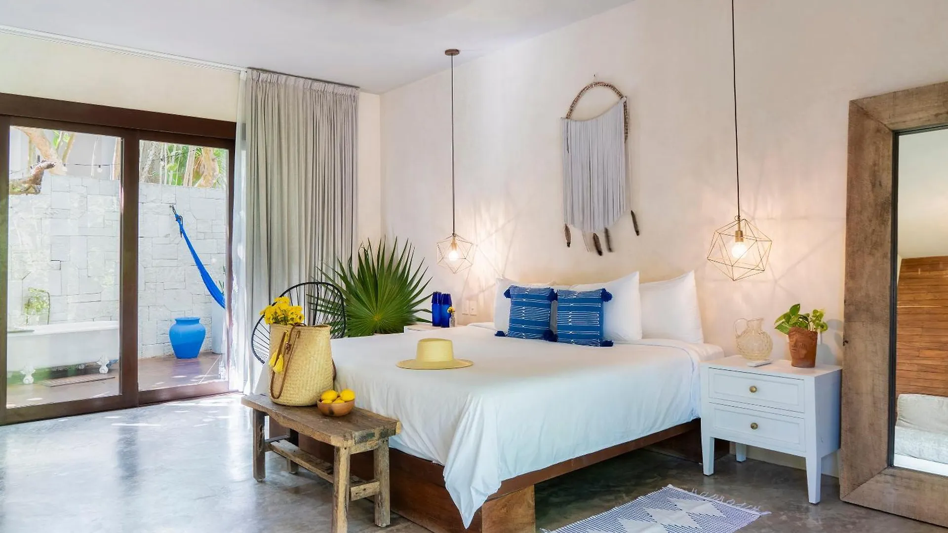 Lula Tulum, A Small Luxury Hotel location