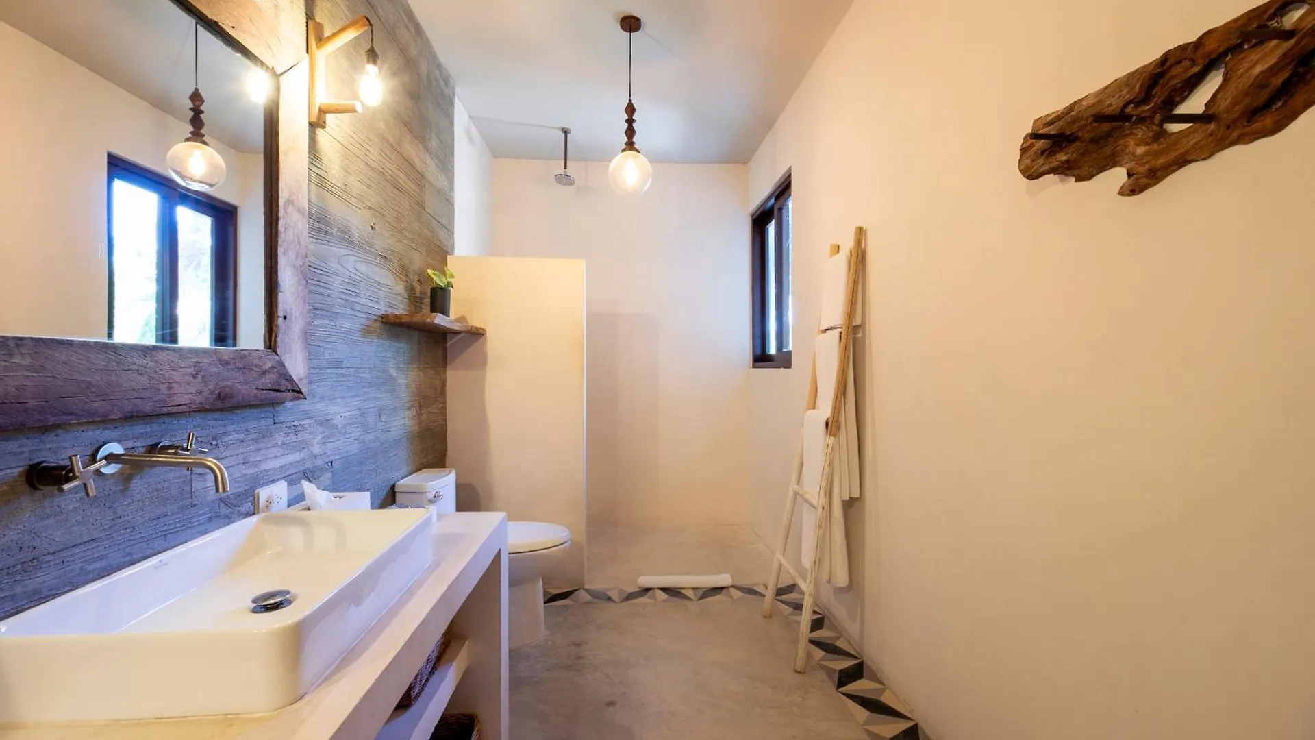 Lula Tulum, A Small Luxury Hotel