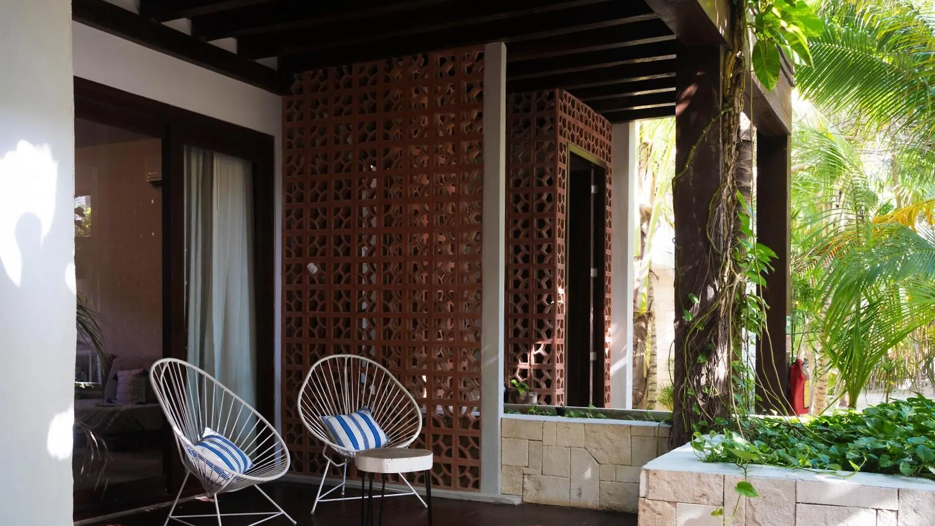 Lula Tulum, A Small Luxury Hotel Tulum