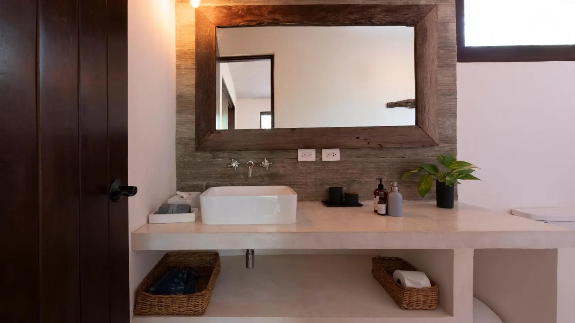 Lula Tulum, A Small Luxury Hotel 4*, Tulum